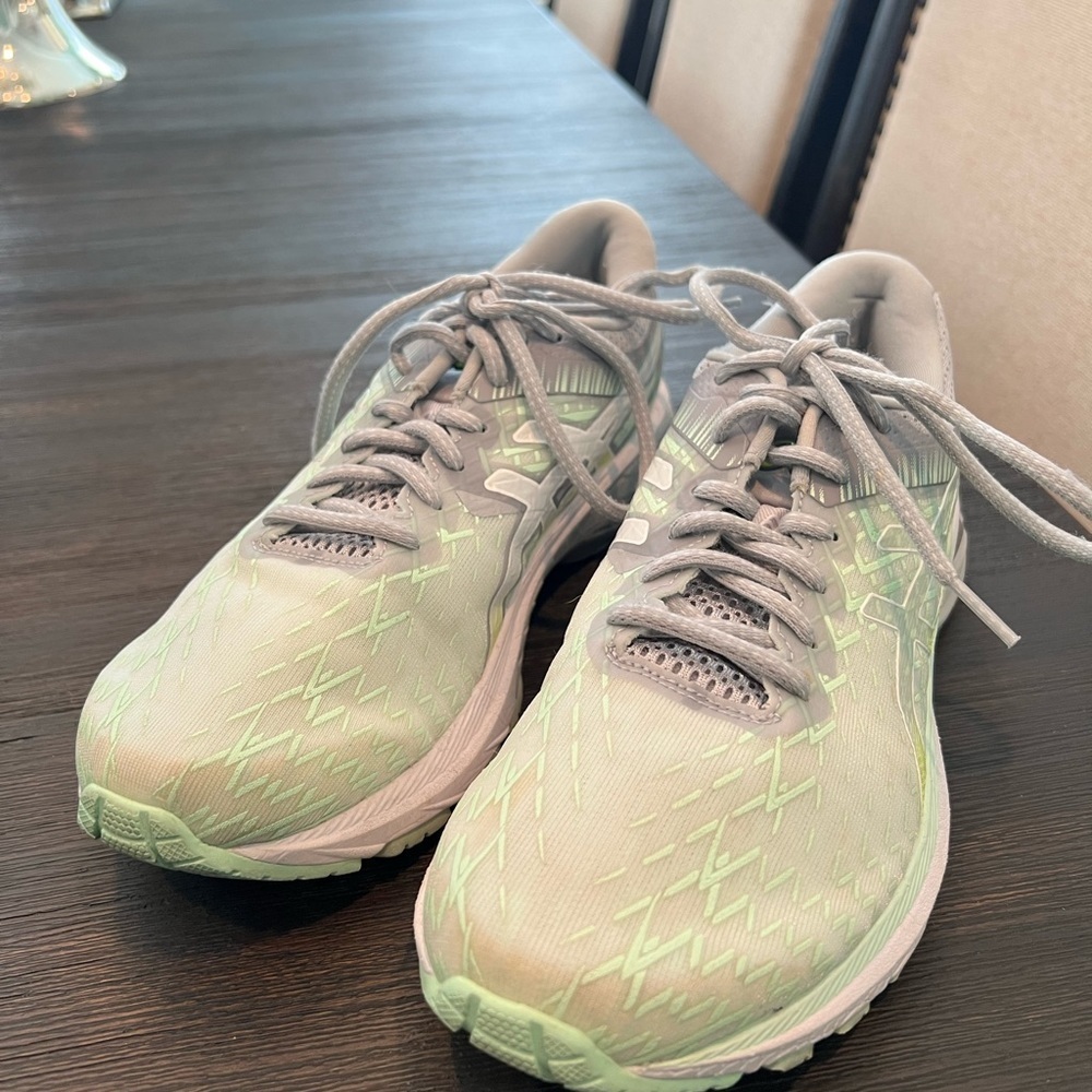 Asics GT 2000